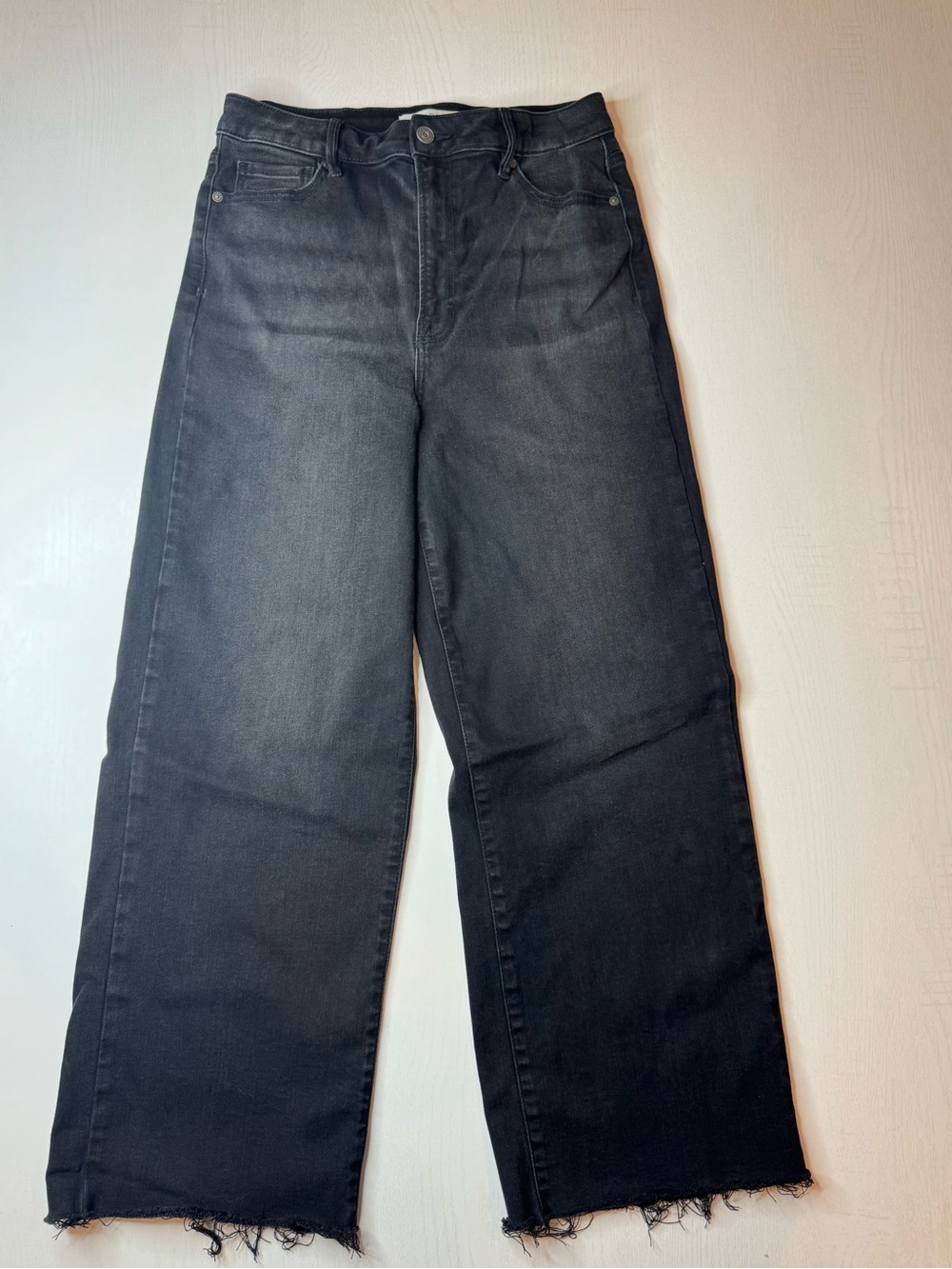 High-Rise Black Wide-Leg Jeans with Raw Hem